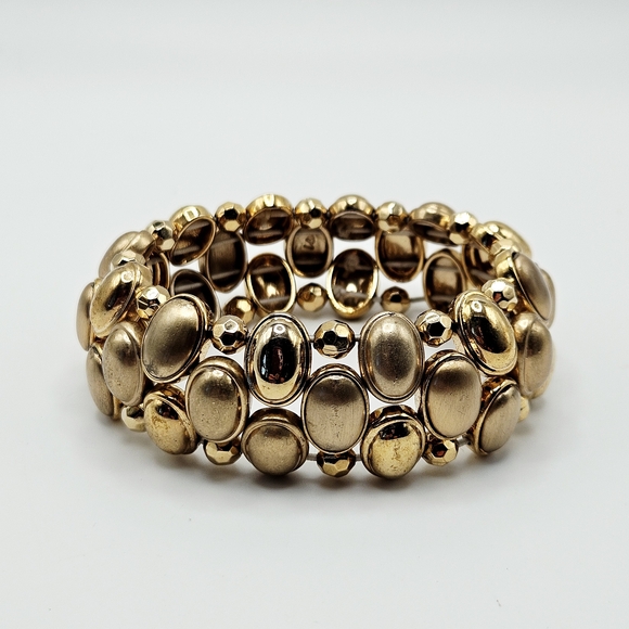 VINTAGE Liz Claiborne Shiny and Matte Gold Tone Classic Stretch Bracelet - Picture 4 of 6